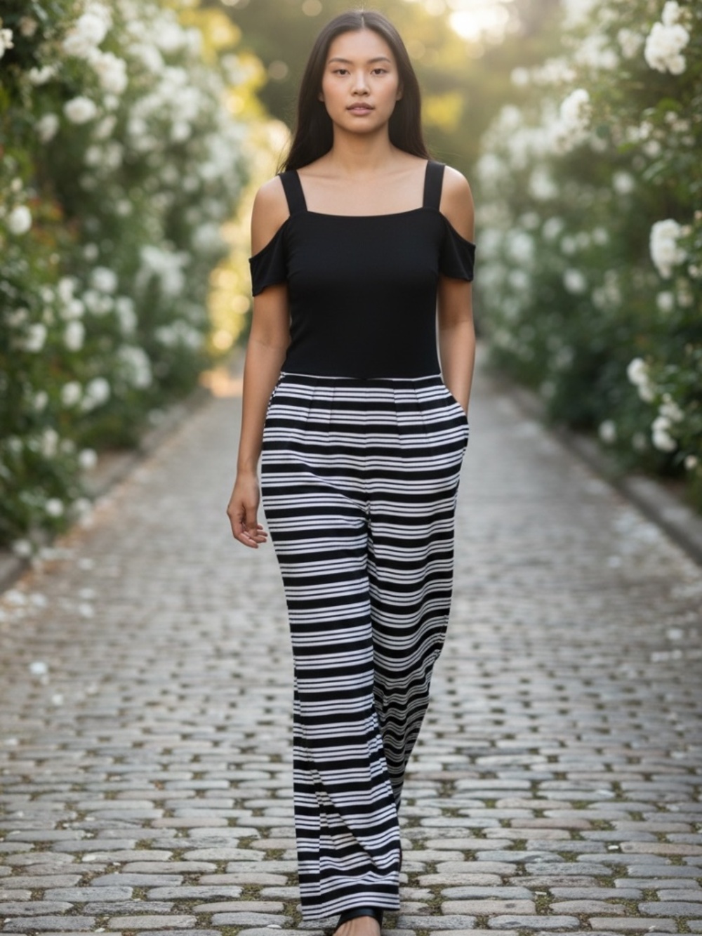 ⭐️Chico’s Black and White Wide Legged Jumpsuit - Chico’s size 1 (8-10)